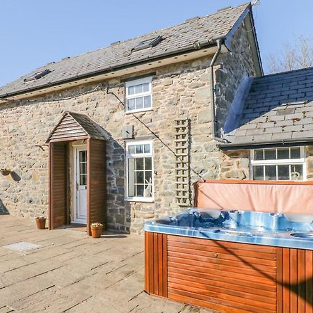 Вилла Ty Haf Caersws Экстерьер фото